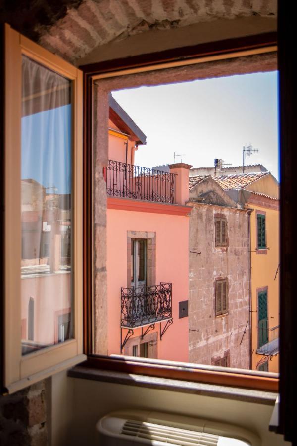La Vecchia Torre Bosa Exterior foto